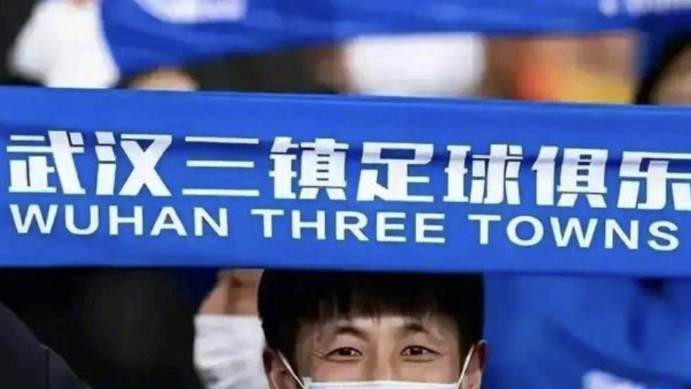 娇妻被两根一起进3p