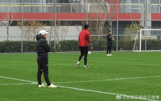 年轻女教师电影
